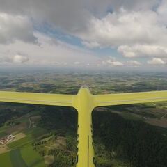 Verortung via Georeferenzierung der Kamera: Aufgenommen in der Nähe von Gemeinde Stroheim, Österreich in 1300 Meter